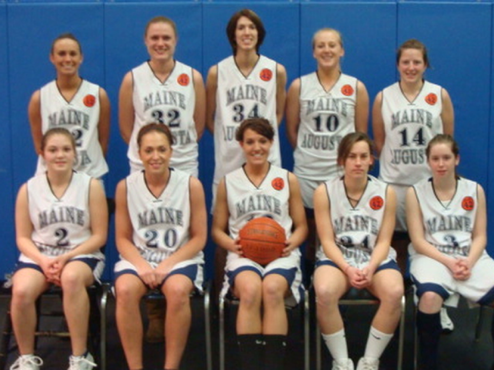 2008-09 Women's Basketball Team.